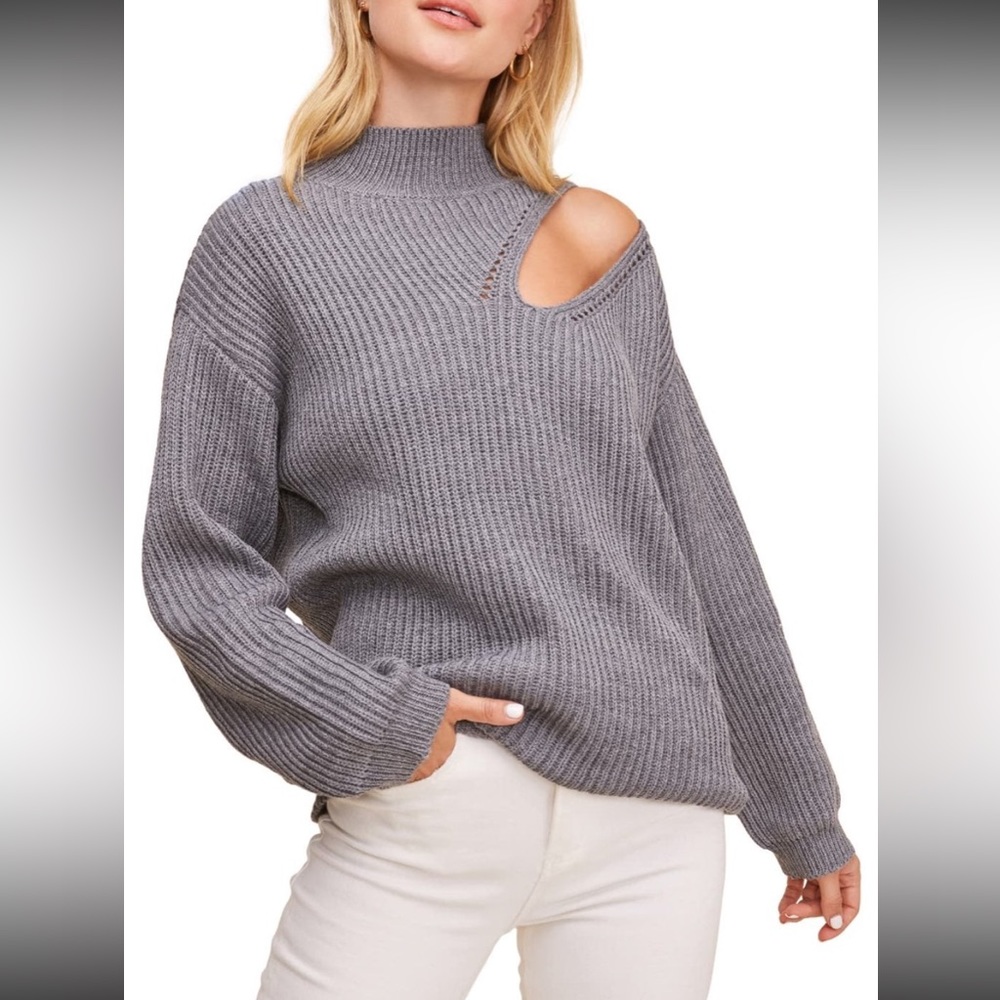 ASTR the Label Cutout Turtleneck Mockneck Grey Chunky Knit Sweater